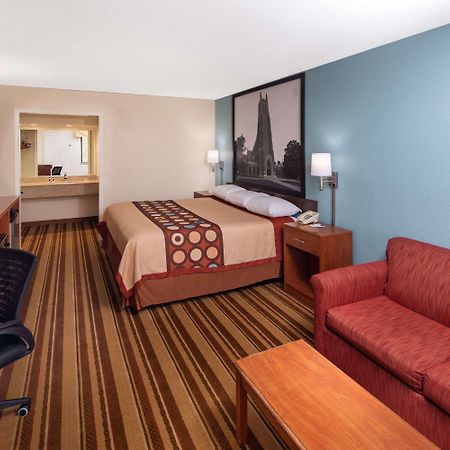 ซูเปอร์ 8 บาย วินด์แฮม เบอร์ลิงตัน Motel ภายนอก รูปภาพ