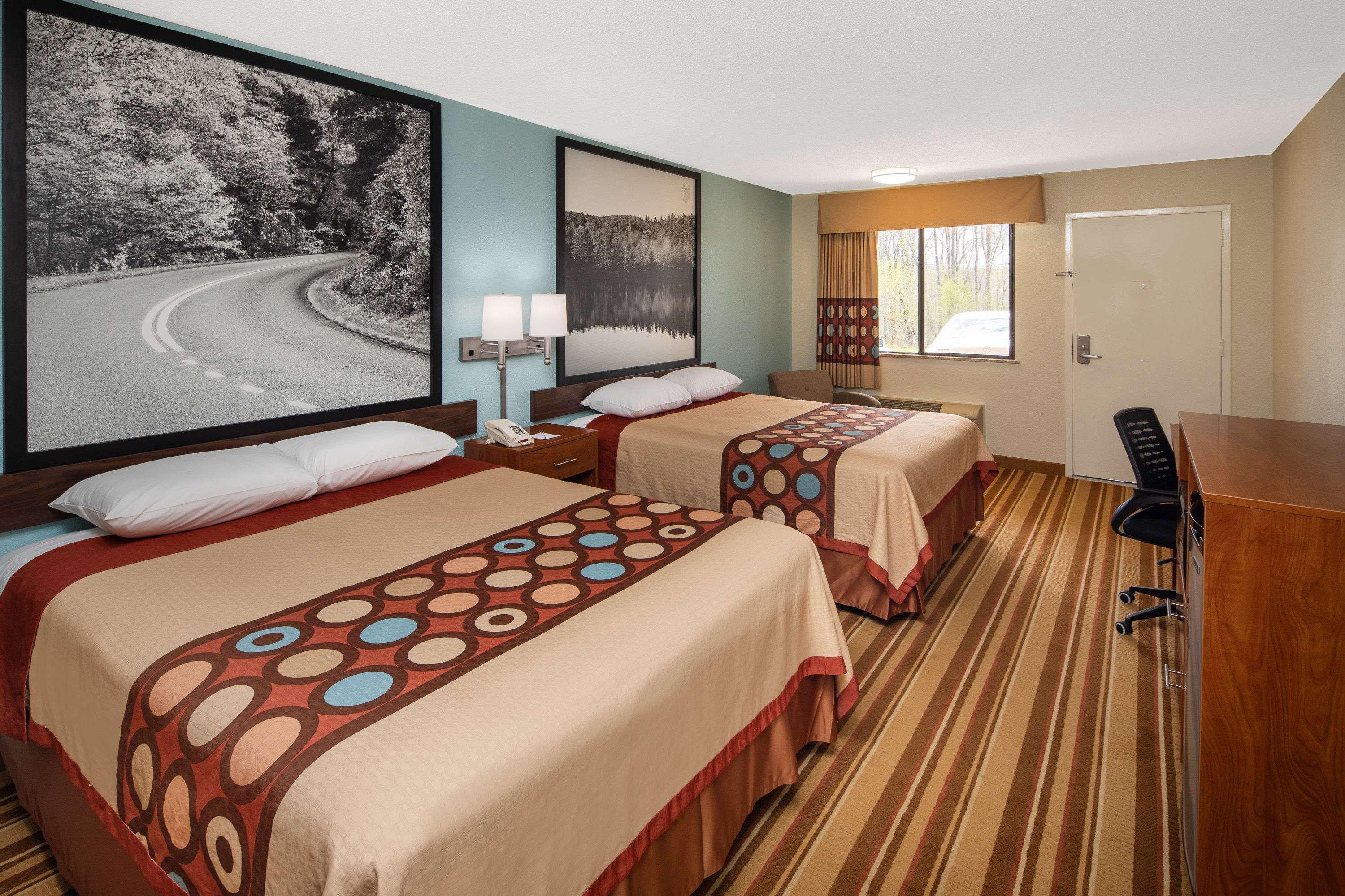 ซูเปอร์ 8 บาย วินด์แฮม เบอร์ลิงตัน Motel ภายนอก รูปภาพ