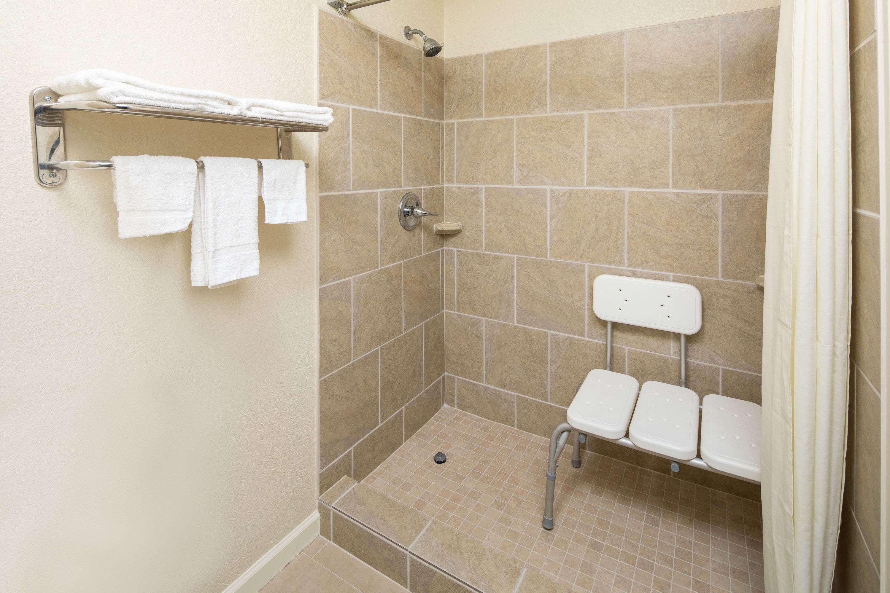 ซูเปอร์ 8 บาย วินด์แฮม เบอร์ลิงตัน Motel ภายนอก รูปภาพ